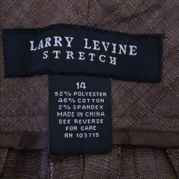 ๐ Larry Levine Stretch Capris ๐ - Picture 6 of 7